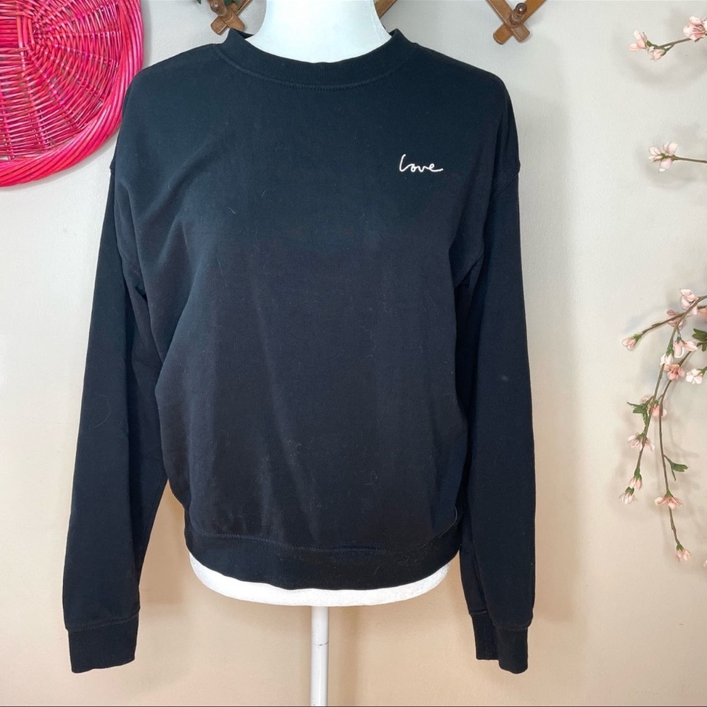 H&M Divided pullover love sweatshirt